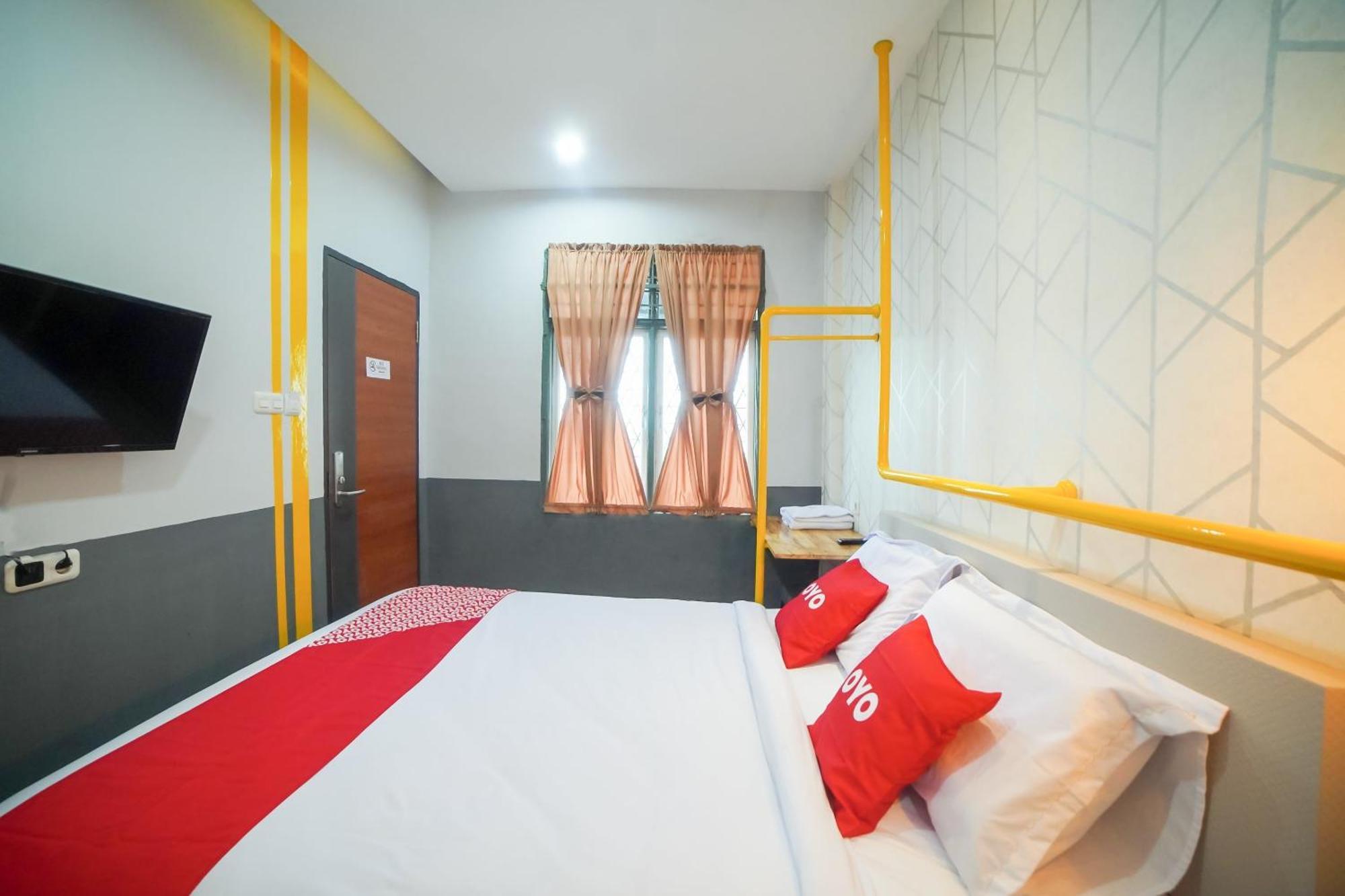 Capital O 90874 Millenium Inn 2 Medan Exterior foto